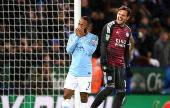  切尔西锋线集体迷失，斯特林快乐足球再上演  